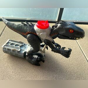 Fisher-Price Imaginext Jurassic World Walking Indoraptor Only the Dinosaurs